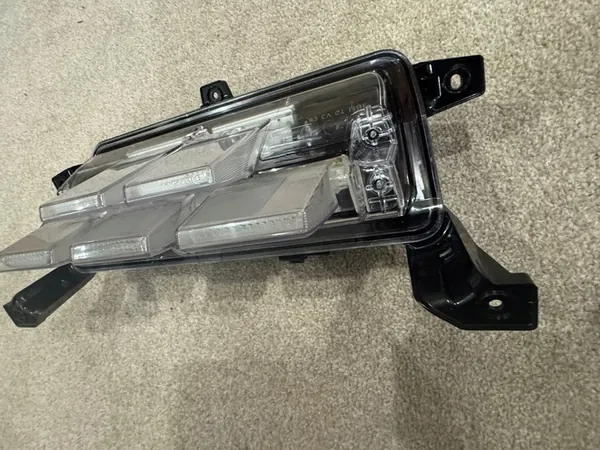 KIA EV6 GT Line Luz DRL LED Traseira Para-choque OEM 92405-CV310 image 4