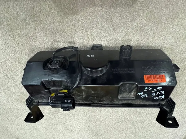 KIA EV6 GT Line Luz DRL LED Traseira Para-choque OEM 92405-CV310 image 5