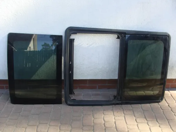 Peugeot 1007 schuifdakglas OEM - Gebruikt image 2