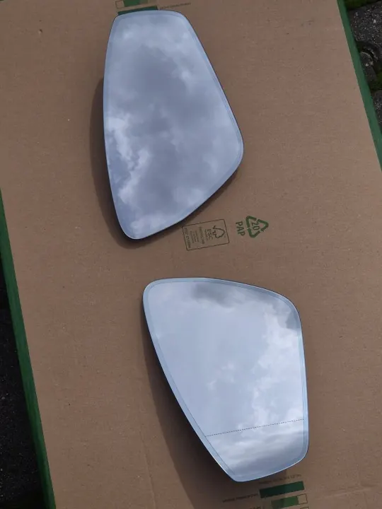 Inserts miroir Audi Q4 E-Tron OEM 89B857535A/89B857536 image 2
