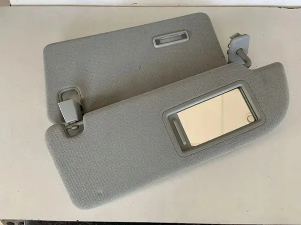 Clip para-sol OEM 4M0859561C para Audi Q7 SQ7 image 8
