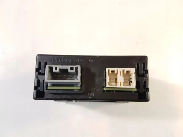 Prise USB Mazda CX-5 OEM TC3M669U0B - Occasion image 5