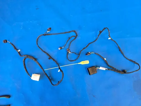 BMW Voorbumper PDC-set OEM QUA11844 - Gebruikt image 2