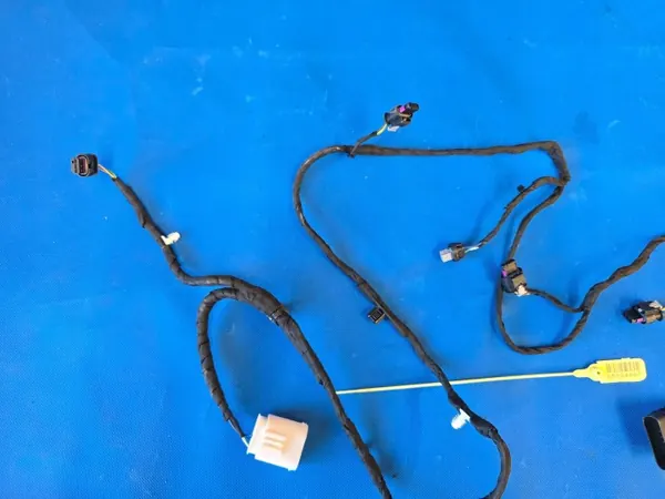BMW Voorbumper PDC-set OEM QUA11844 - Gebruikt image 4