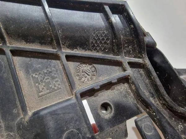 BMW OE 7452623 Äänenvaimenninelementti X5 G05 2019 image 7