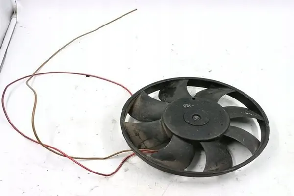 Etupuskuri AUDI A4 (8D2, B5) 1.8L bensiini image 2