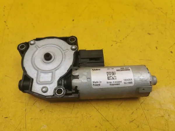 Volvo XC40 II schuifdakmotor OEM 9929003868 image 2