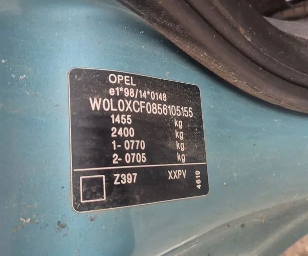 OEM BELKA PRZÓD CORSA C Etu-vahvistuspalkki image 3