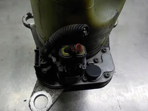 Bomba de direção assistida VOLVO C30 5N51-3K514-AE image 3