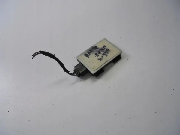 Sensor radar ponto cego OEM M8E2-14F152-AG Jaguar image 2