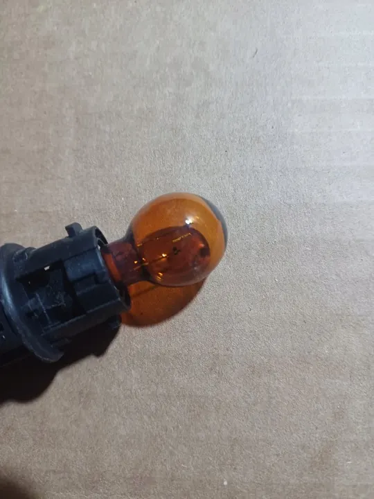 Lâmpada de pisca com soquete OEM 8V41-13N004-DA image 3