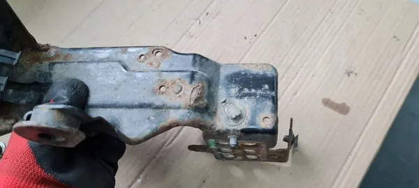 Suporte Compressor Audi A6 C6 OEM 4F0616251A image 9