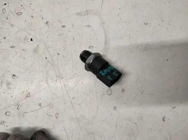 Capteur de pression de carburant SMART FORFOUR 04- 1.5 CDI A0041536728 image 2