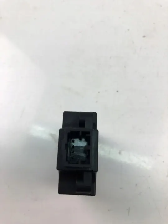 Audi Q7 Lämmitysventtiili OEM CZ1139400041 image 3