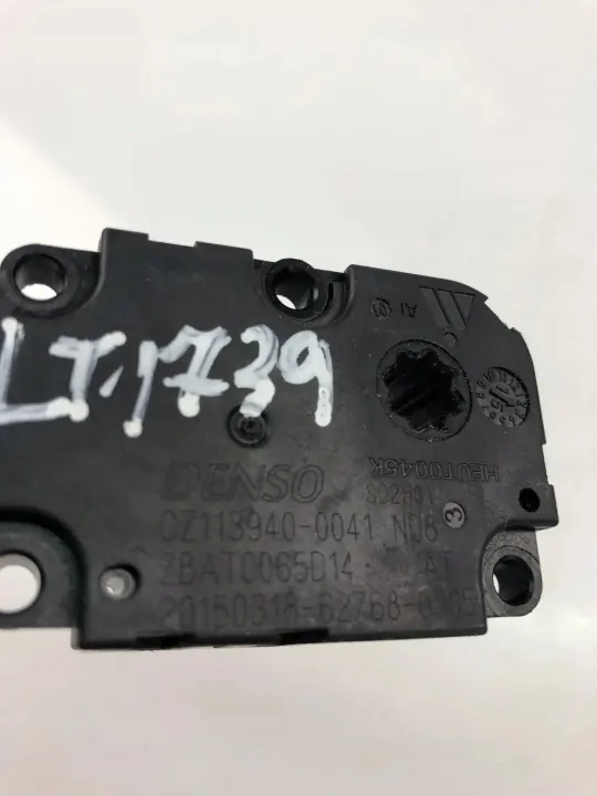 Audi Q7 Lämmitysventtiili OEM CZ1139400041 image 4