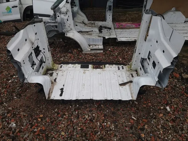 FORD TRANSIT MK8 Taka-akselin vahvike OEM image 2