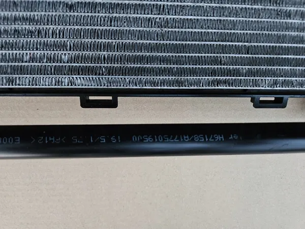 Extra koelradiator Mercedes A-Class W177 A45 AMG A0995005701 image 2