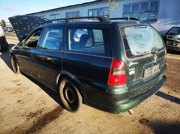 Opel Vectra Alternator 1999 2.0L 0123500008 image 10