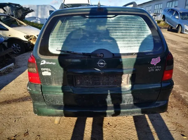 Opel Vectra Alternator 1999 2.0L 0123500008 image 9