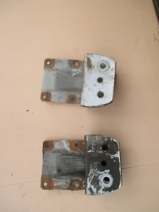 Suporte de mola dianteira P L Renault OE usado image 3