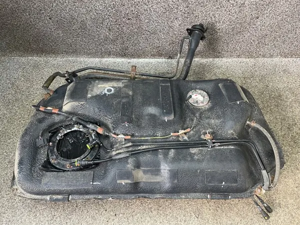 Réservoir carburant OEM 89101-67812 Suzuki Grand Vitara II image 5