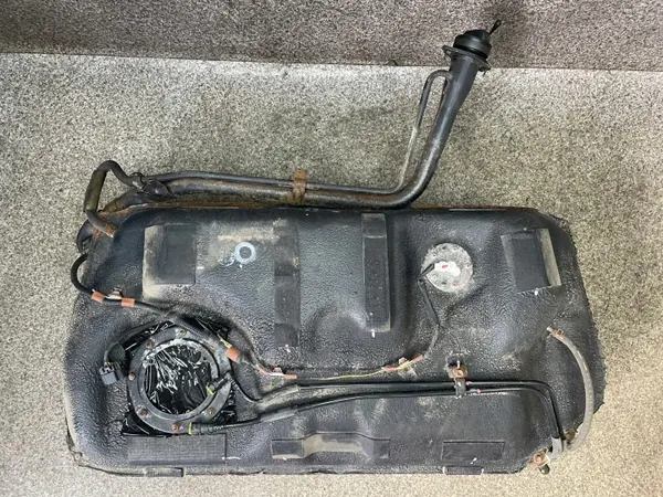 Réservoir carburant OEM 89101-67812 Suzuki Grand Vitara II image 6