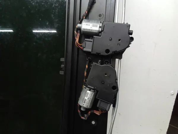 Techo solar Audi Q7 (4L) OEM 4L0971648 - Usado image 6