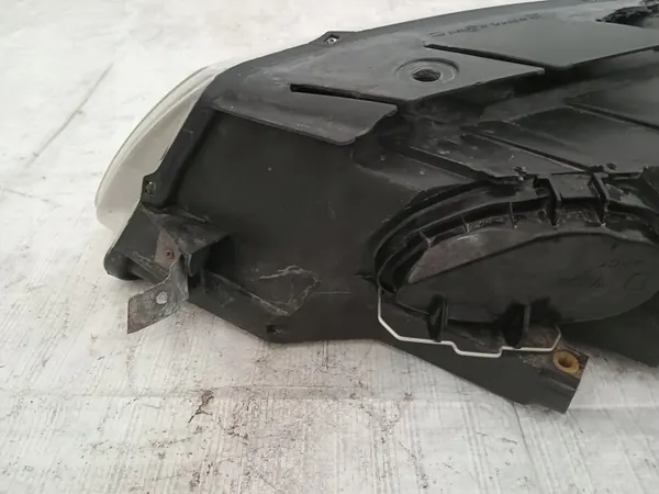 Oikea Xenon Ajovalaisin VW Passat B6 05-10 image 3