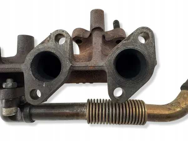 Pakoputken keräin Hyundai ix35 2013 OEM LAA30906 image 3