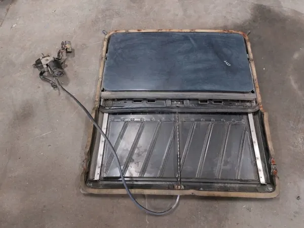 Techo solar Mercedes-Benz OEM 1248210047 para W201 190 image 2