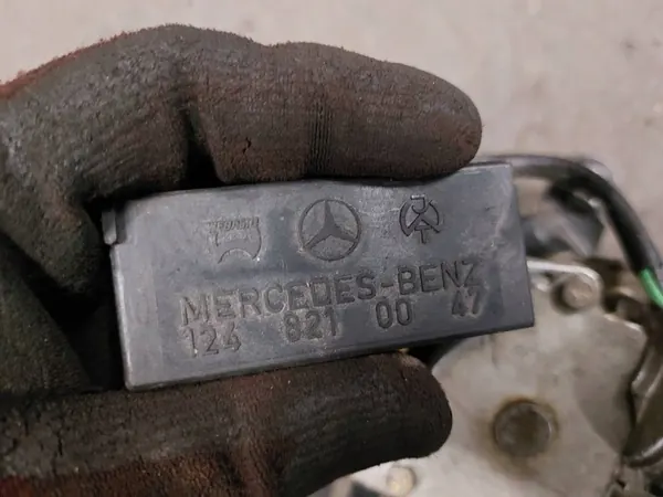 Techo solar Mercedes-Benz OEM 1248210047 para W201 190 image 3