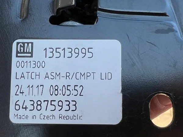 Serrure de coffre OEM 13513995 pour Opel Astra J image 4