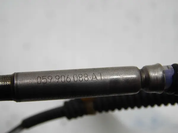 Sensor de Temperatura 059906088AT Audi A4 A5 Q5 3.0TDI image 3