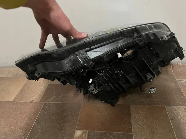 Farol dianteiro esquerdo BMW F30 F31 OEM 63117314531 image 7