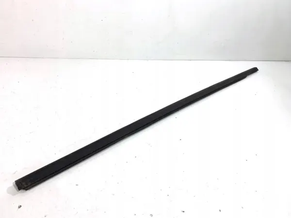 Bande racleuse avant droit OEM 2Q0654837 Skoda Kamiq image 2
