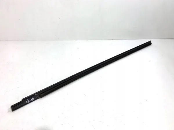 Bande racleuse avant droit OEM 2Q0654837 Skoda Kamiq image 3