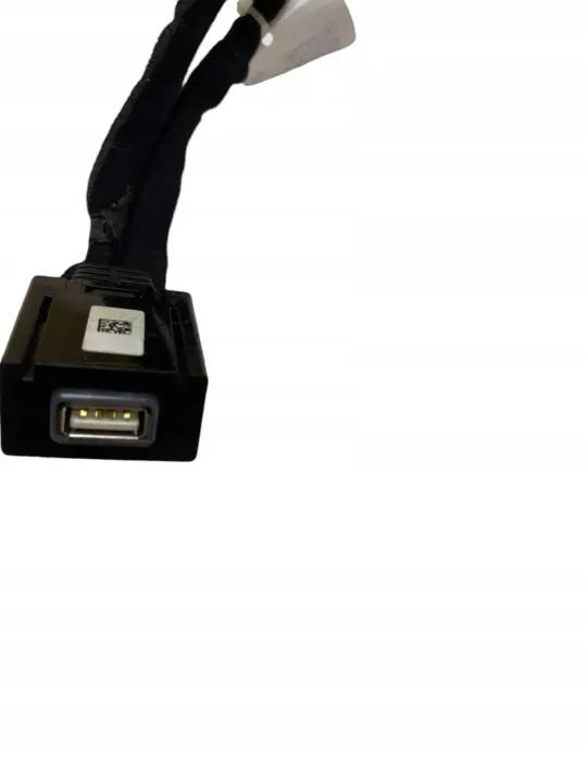 Puerto USB Kia EV6 2021 OEM 96120CV000 image 6