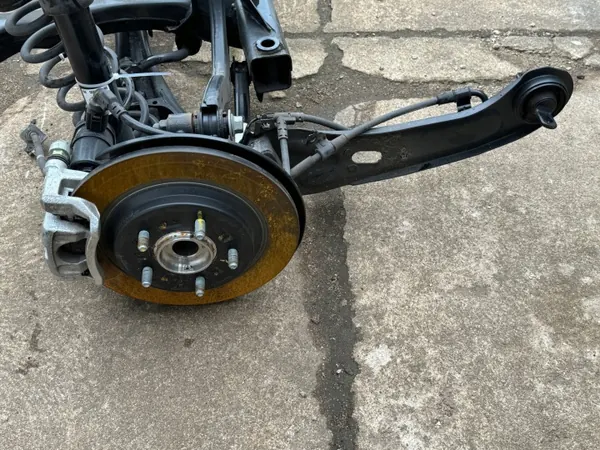 KIA CEED III XCEED 2021- Viga Suspensão Traseira OEM image 6