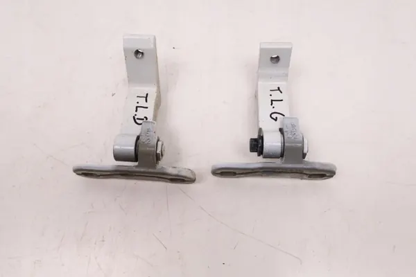 Volvo XC90 II Linker Achterdeurscharnier OEM 1206091759 image 3