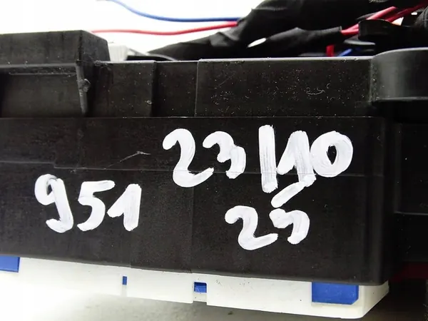 Módulo de caixa de fusíveis BMW 5 G30 G31 6837090 image 5