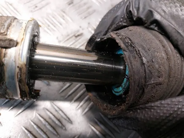 KIA CEED I LIFT 2.0 CRDI OE 565001H300 image 7