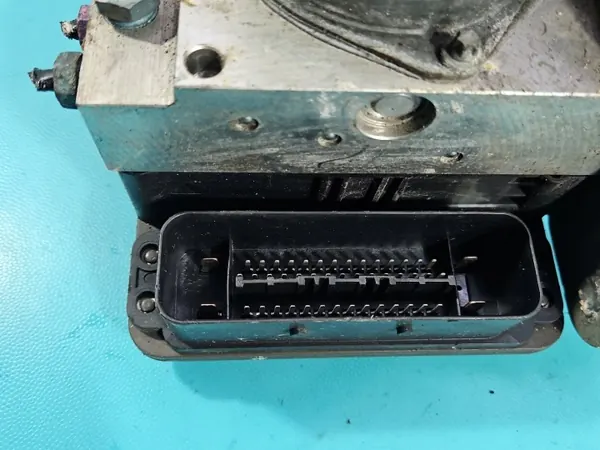 ABS-pomp OEM 4G0907379L voor Audi A7 4G image 3