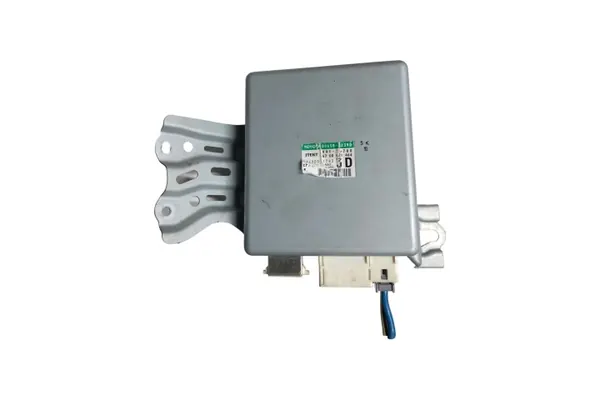 Module direction assistée Toyota Auris 150 OEM 6700001464 image 2