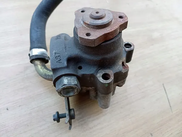 Rover OE HE120509517 Hydraulikpump image 2