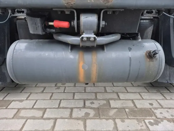 Luftbehälter 36L OEM 1901818 für DAF XF 106 CF image 2