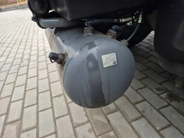 Luftbehälter 36L OEM 1901818 für DAF XF 106 CF image 3