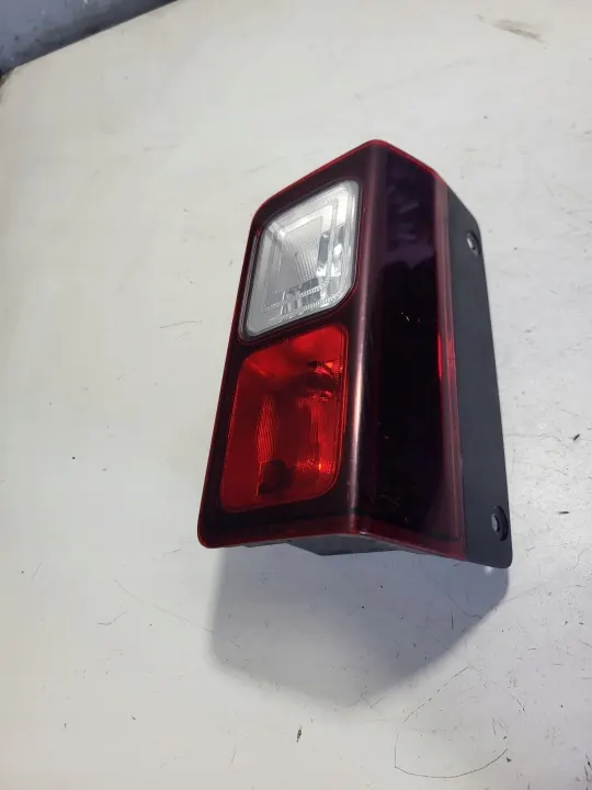 Luz de marcha-atrás traseira direita TYC 19-C477-01 R Renault Trafic III image 5