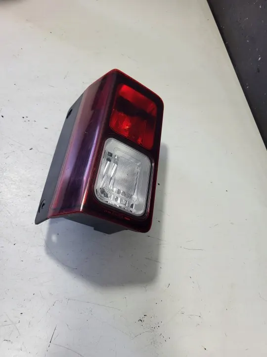 Luz de marcha-atrás traseira direita TYC 19-C477-01 R Renault Trafic III image 6