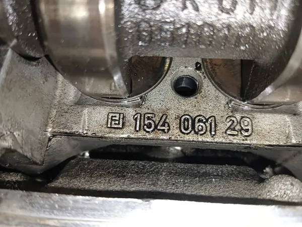 Engine Cylinder Head Mercedes Sprinter 906 2.2 CDI A6460101420 image 4