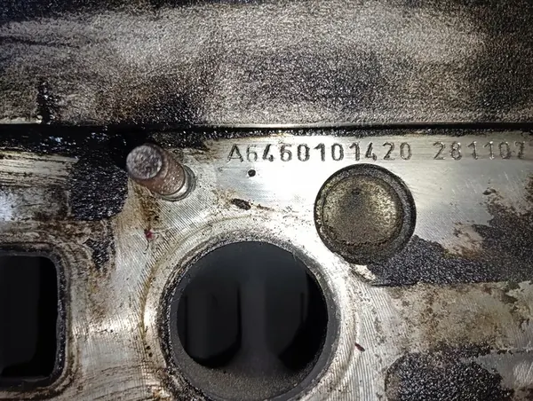 Engine Cylinder Head Mercedes Sprinter 906 2.2 CDI A6460101420 image 7